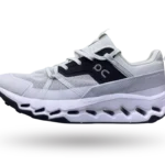 آن رانینگ کیوسی کلود هوریزون